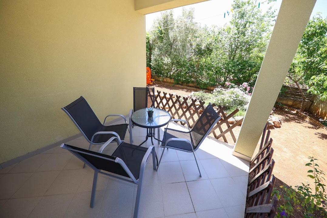 מורטר Apartments Kate מראה חיצוני תמונה